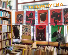 <p>Antykwariat przy ul. Kuźniczej</p>